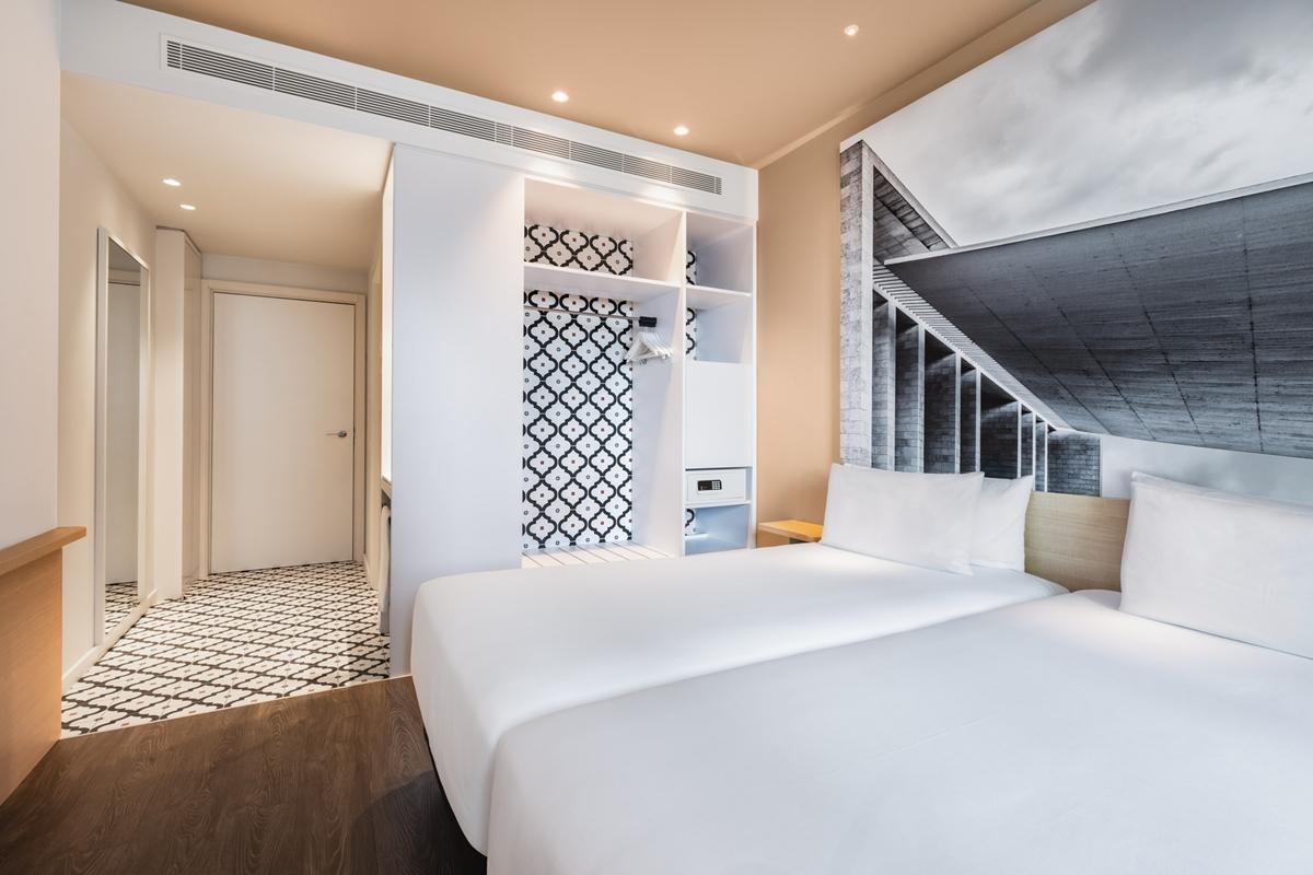 Hotel Ikonik 3*